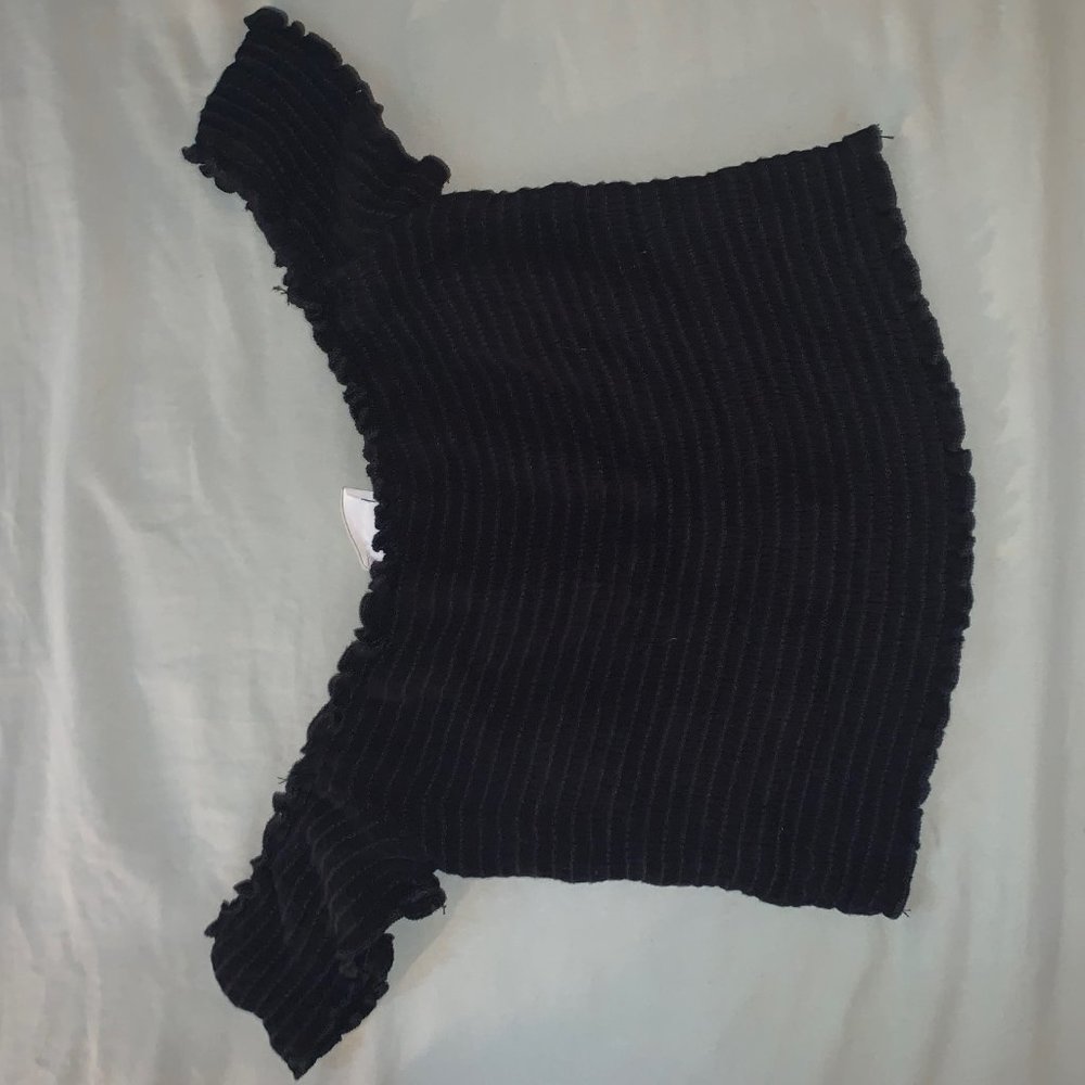 Cold Shoulder Crop Top - Picture 2 of 2